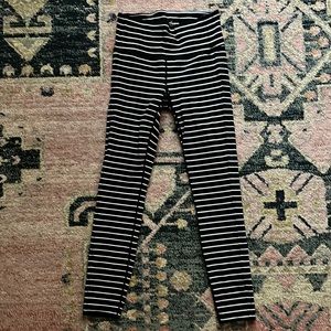 Athleta 7/8 leggings XS